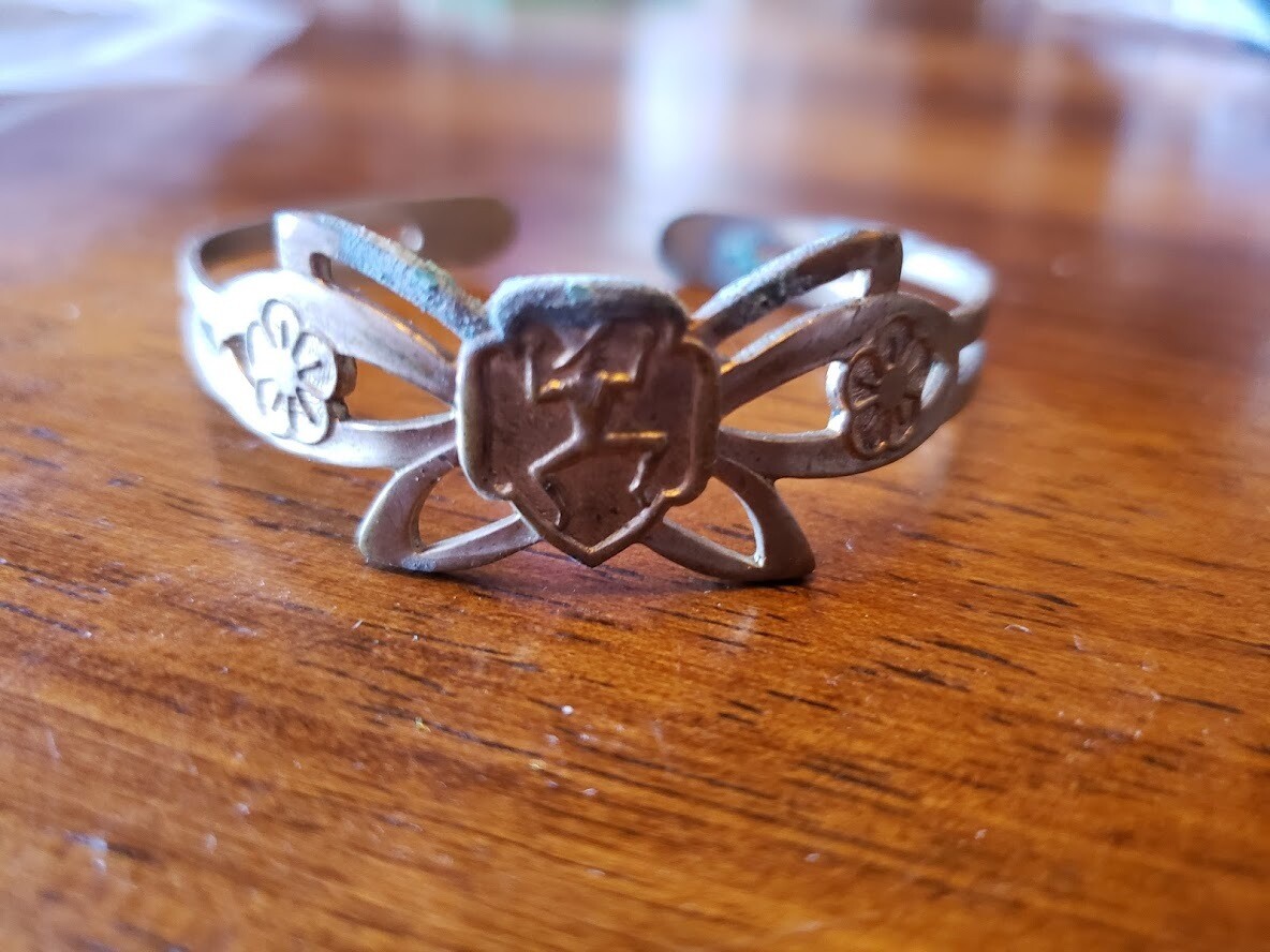 Brownie butterfly bracelet. 1953 14k gold plate. Needs cleaning