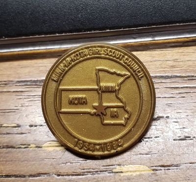 Council Pin Minn-Ia-Kota 40th anniversary SD  (plastic)