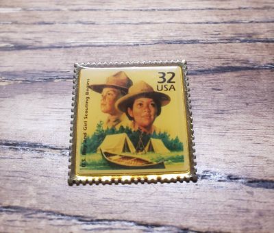 32 cent Stamp Pin GSUSA (date unknown)