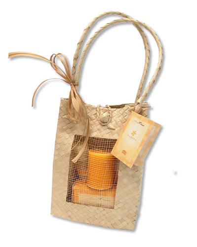 Plumeria Petals Hawaiian Gift Bag