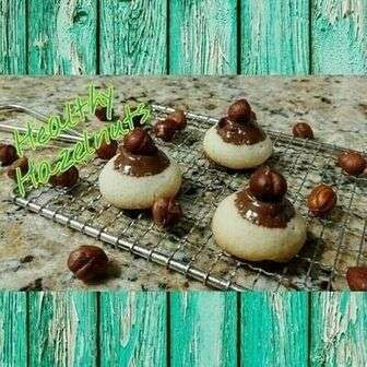 12 Gourmet Whole Hazelnut Cookies