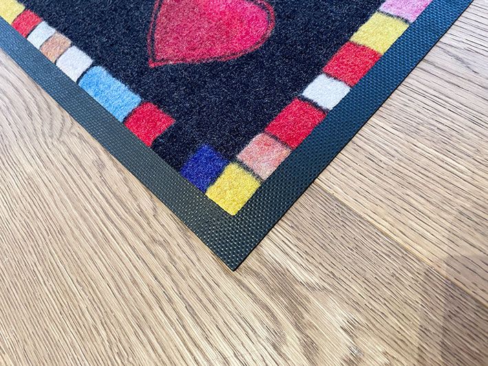 Schmutzmatte „Jahreszeitenliebe in schwarz“ 75 x 48 cm