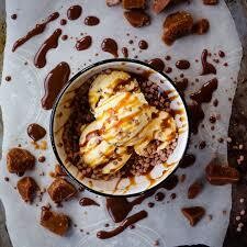 Marshfield Caramel Fudge in Clotted Cream Ice Cream 1x5ltr