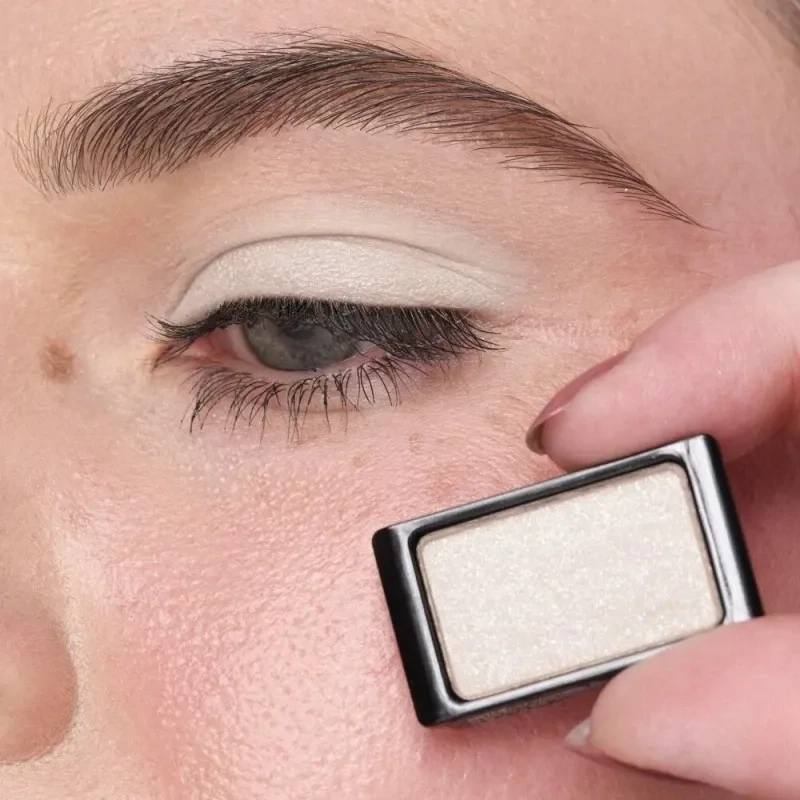 EYESHADOW - Luomiväri mosaiikkirasiaan