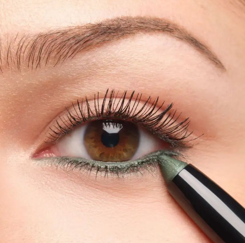 HIGH PERFORMANCE EYESHADOW STYLO UUSI! HIGH PERFORMANCE EYESHADOW STYLO UUSI!