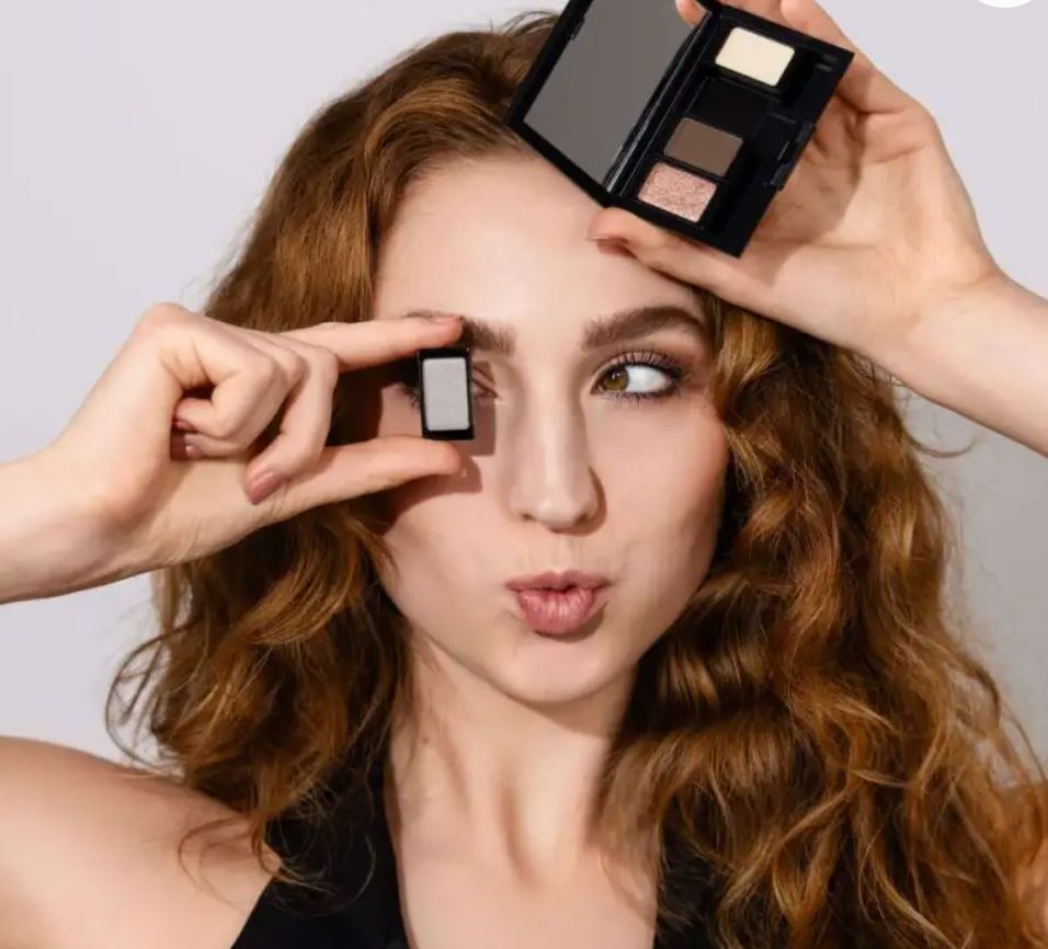 EYESHADOW - UUSI! EYESHADOW - UUSI!