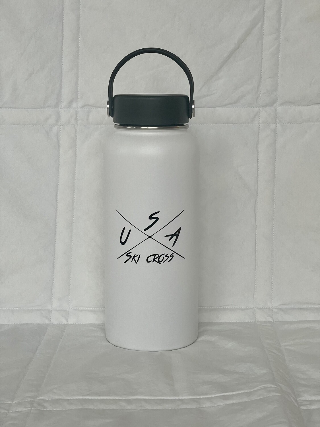 Water Bottle - 32oz vacuumed sealed