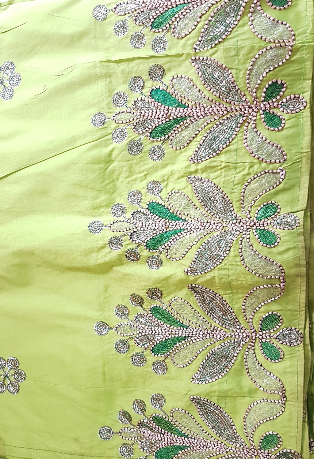 Fancy George - lemon green & silver