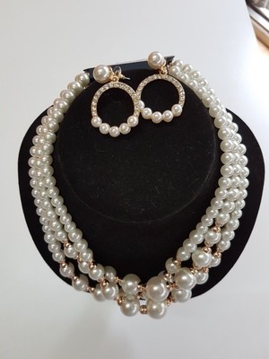 Pearls Jewellery Set