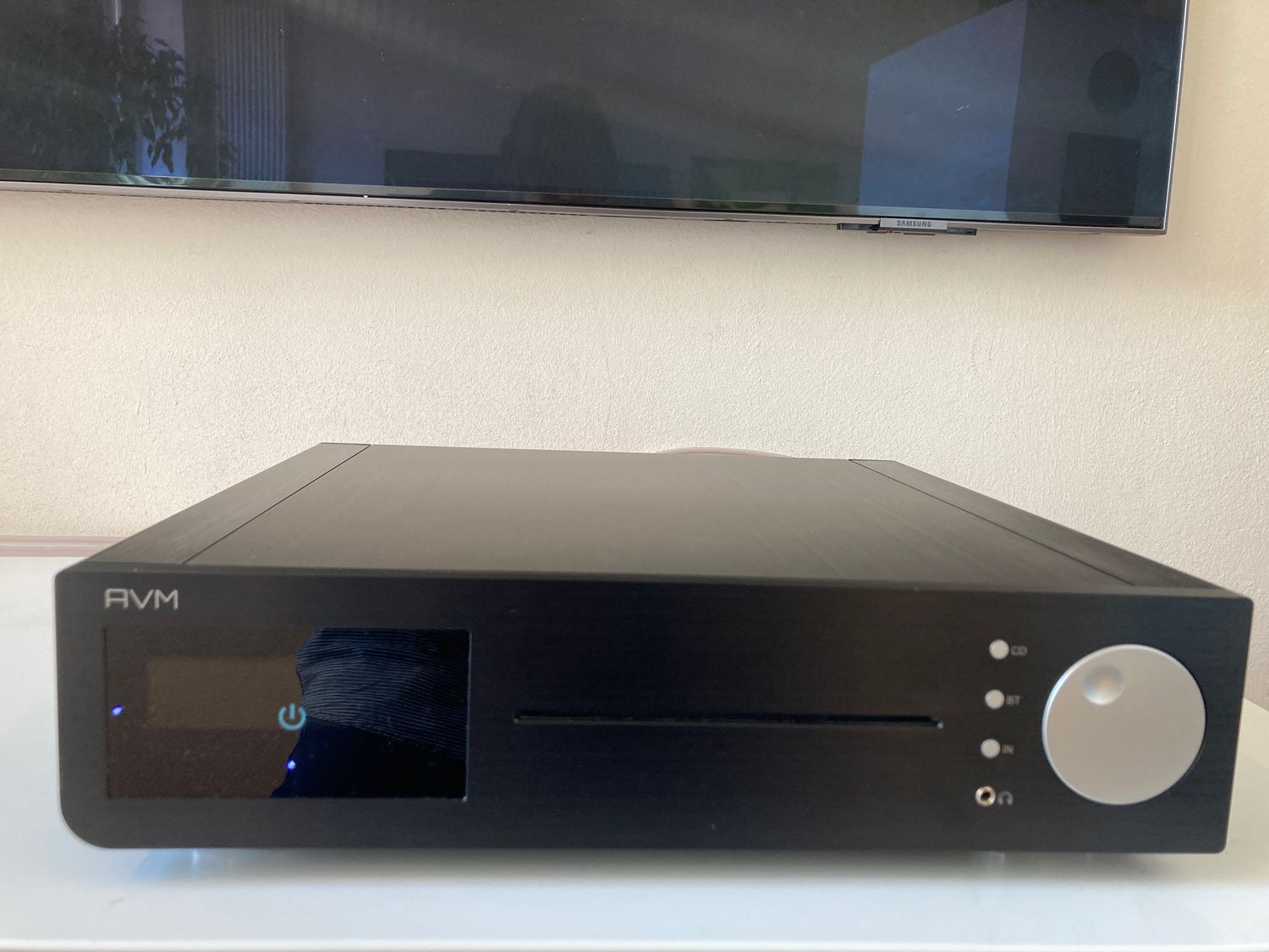 AVM Inspiration CS2.3 in Schwarz