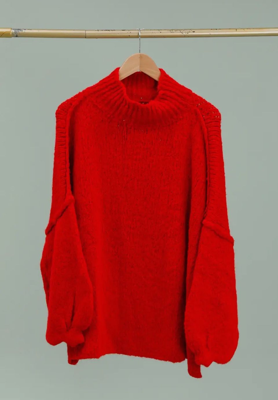 The IT sweater “Festive red”
