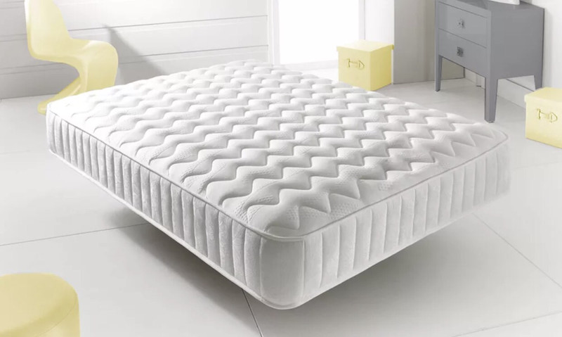 New pocket sprung mattress memory foam topped