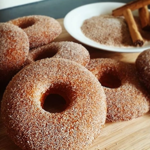 Cinnamon "Sugar" Donuts x6