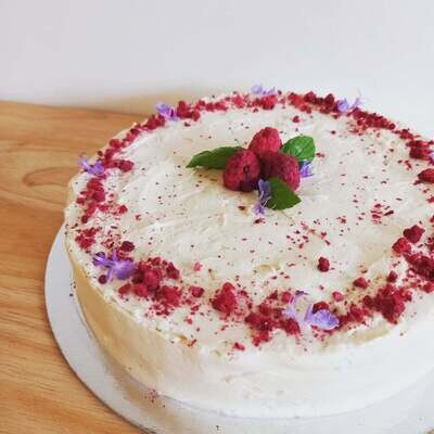 Vanilla Dream Cake with Raspberries
