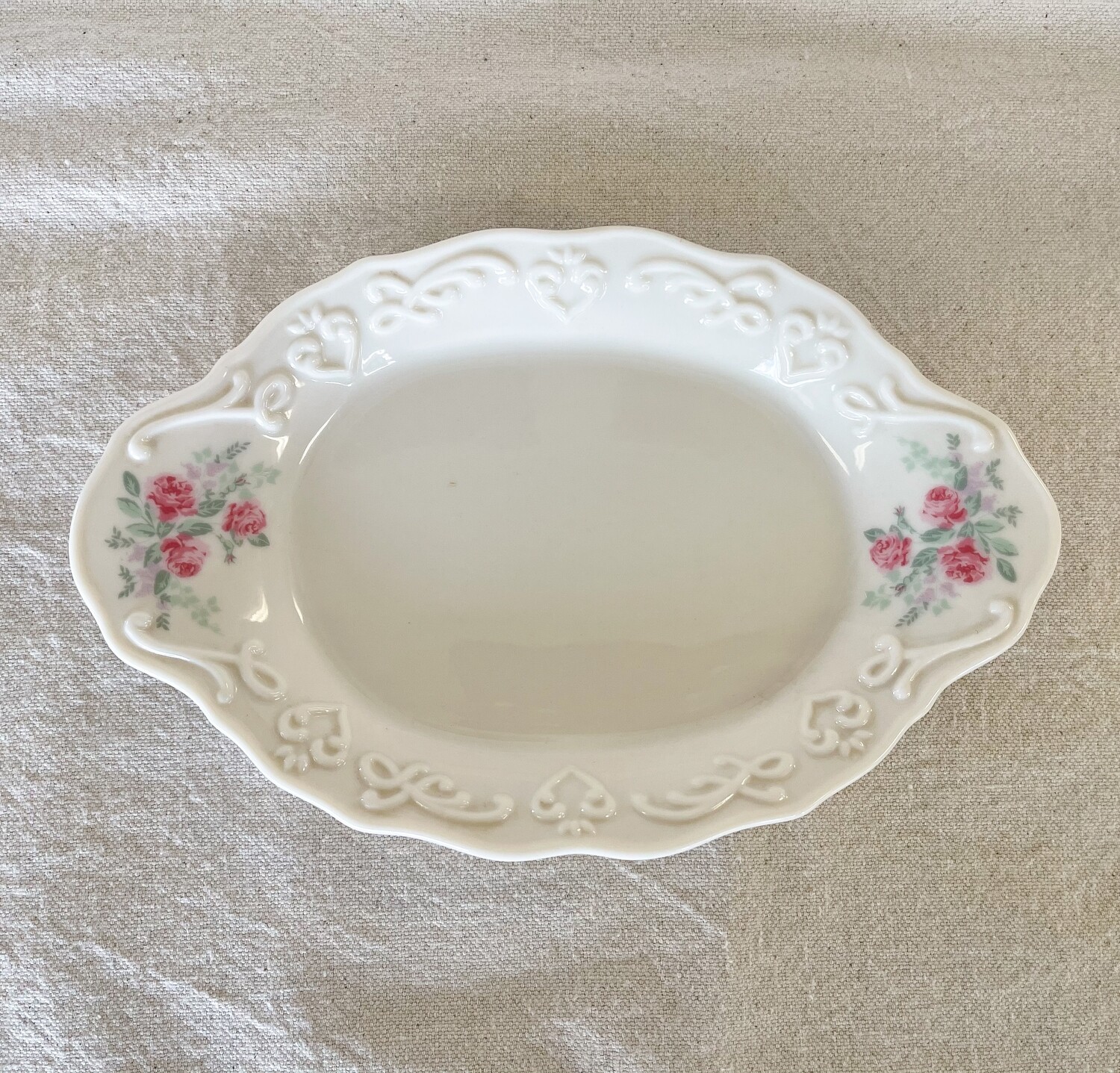 Ivory Floral Ceramic Dish / Soap Dish