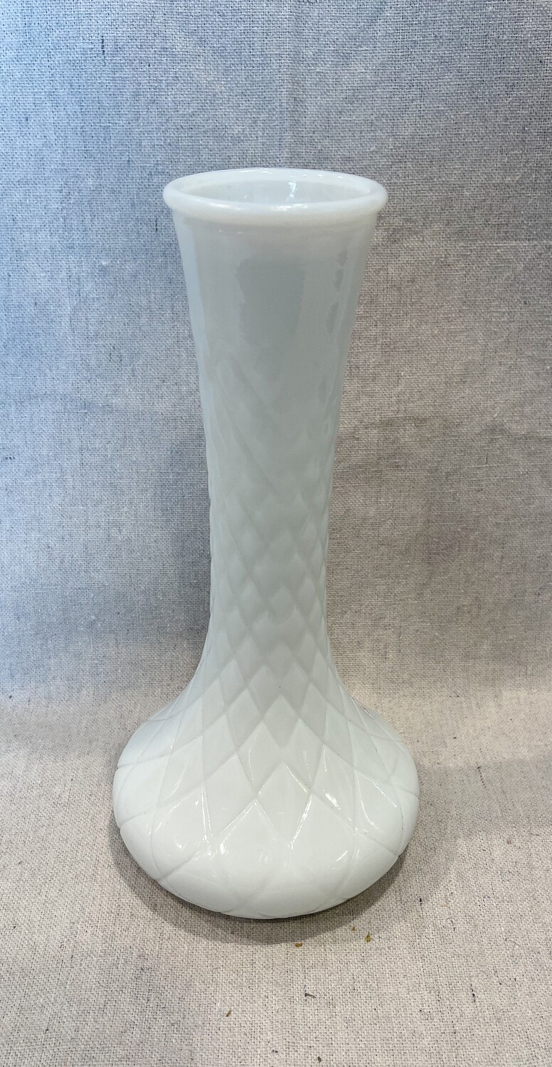 Milk Glass Bud Vase #4095 Quilt Pattern Vintage Hoosier