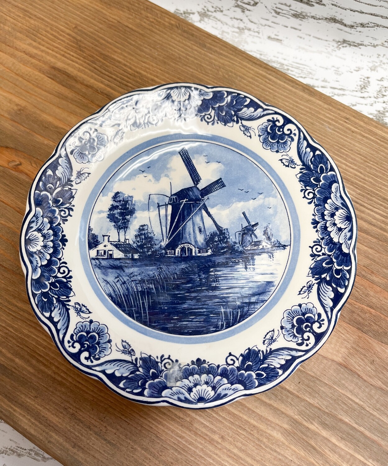 Vintage Delft Blue Hand Painted Delfino Plate