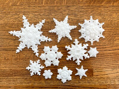 Snowflakes Paintable Resin Applique Set