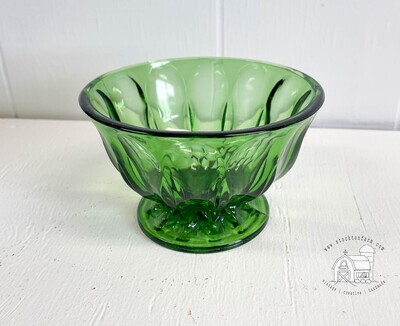 Vintage Anchor Hocking Fairfield Green Glass Candy Dish