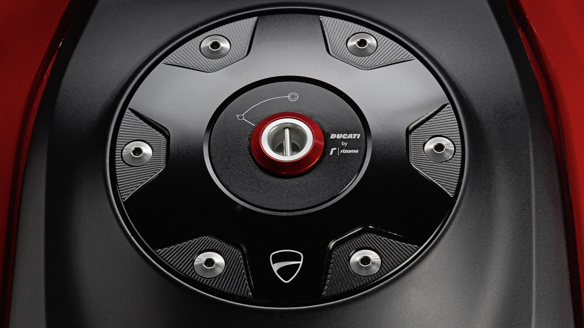 Billet aluminium tank cap.