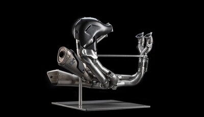 Complete titanium exhaust assembly. Complete titanium exhaust assembly.