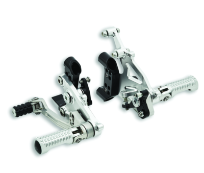 Adjustable rider footpegs in aluminium Adjustable rider footpegs in aluminium