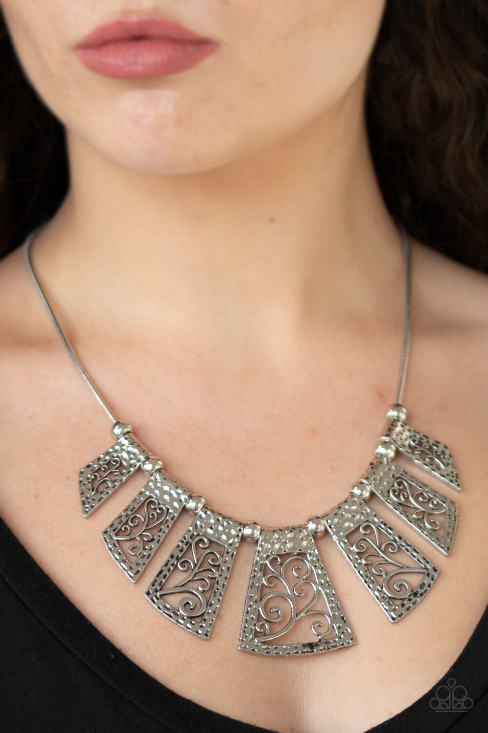 Vintage Vineyard silver