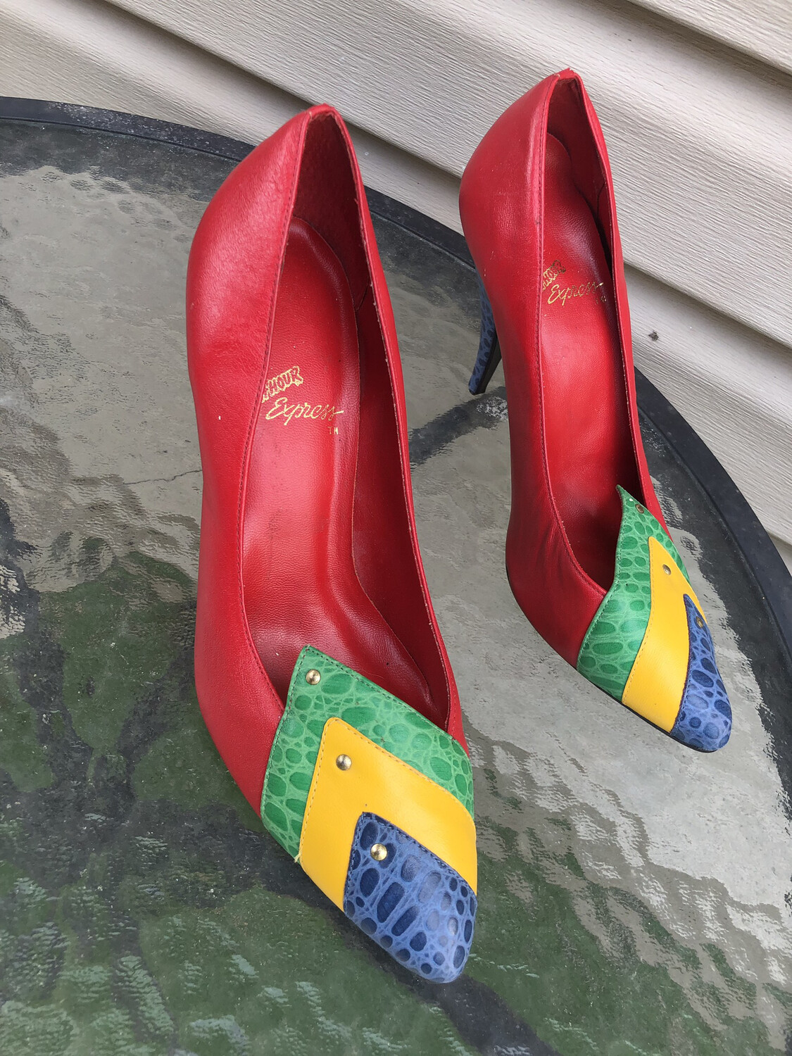 On Point Vintage Pumps