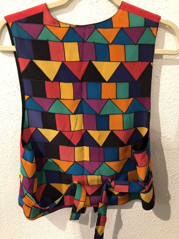 Vintage Vibrant Vest (1)- M