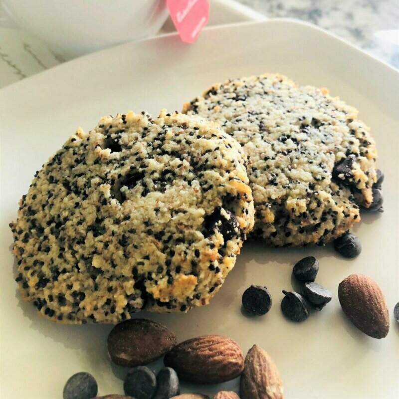 Keto Chocolate Chip Cookies