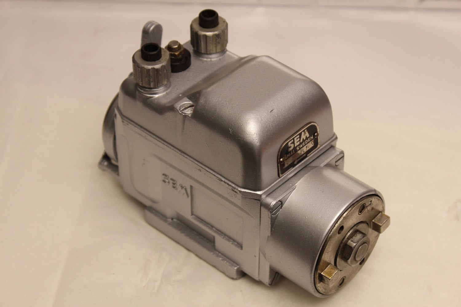 Magnet for 2 sylindret motor Høyre, brukt