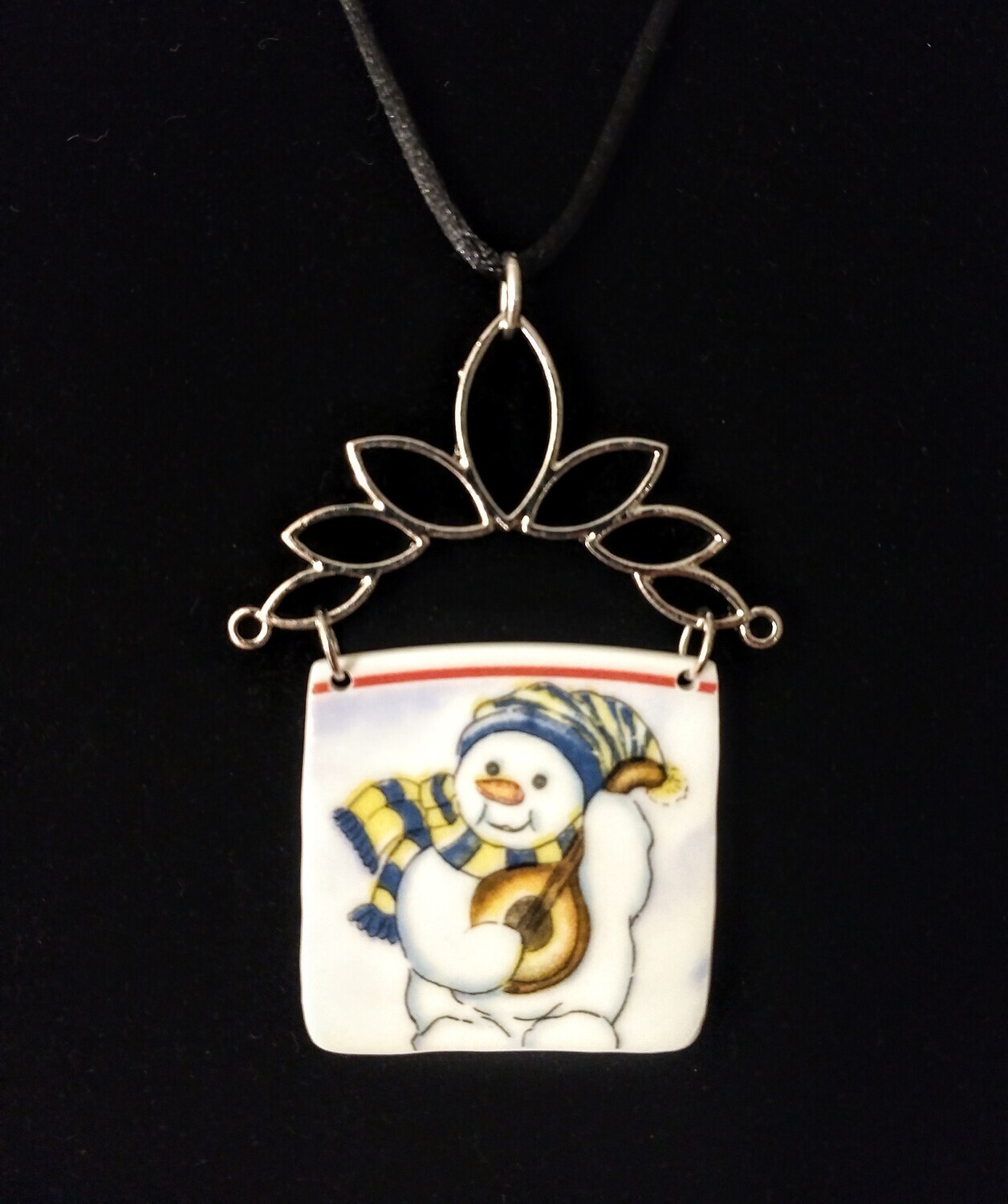 Snowman with a banjo