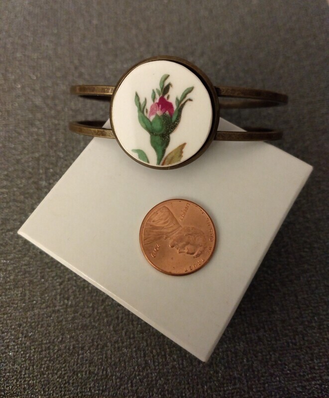 Rosebud bangle
