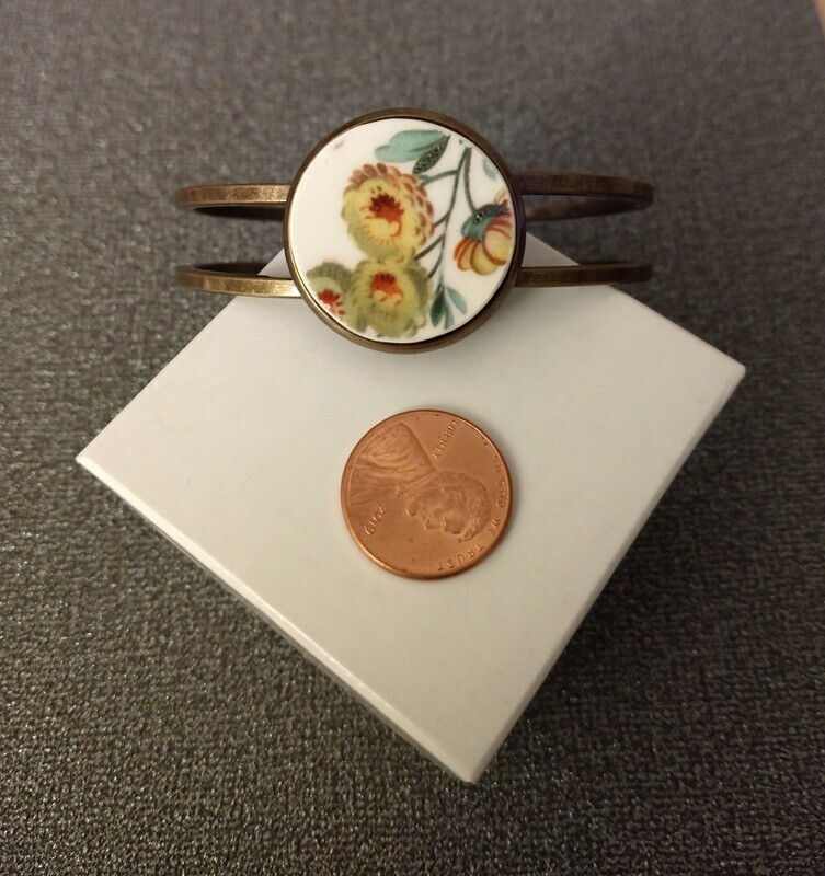 Yellow flower bangle