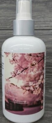 Brume pour le corp OMG fleurs de Sakura Brume pour le corp OMG fleurs de Sakura