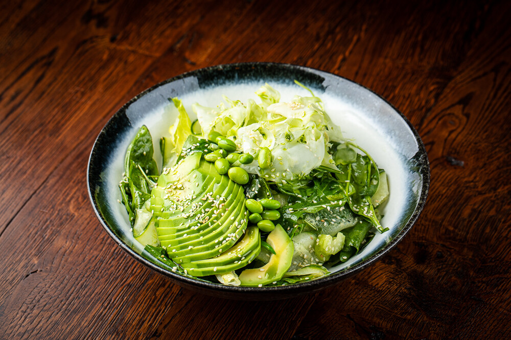 Большой зеленый салат