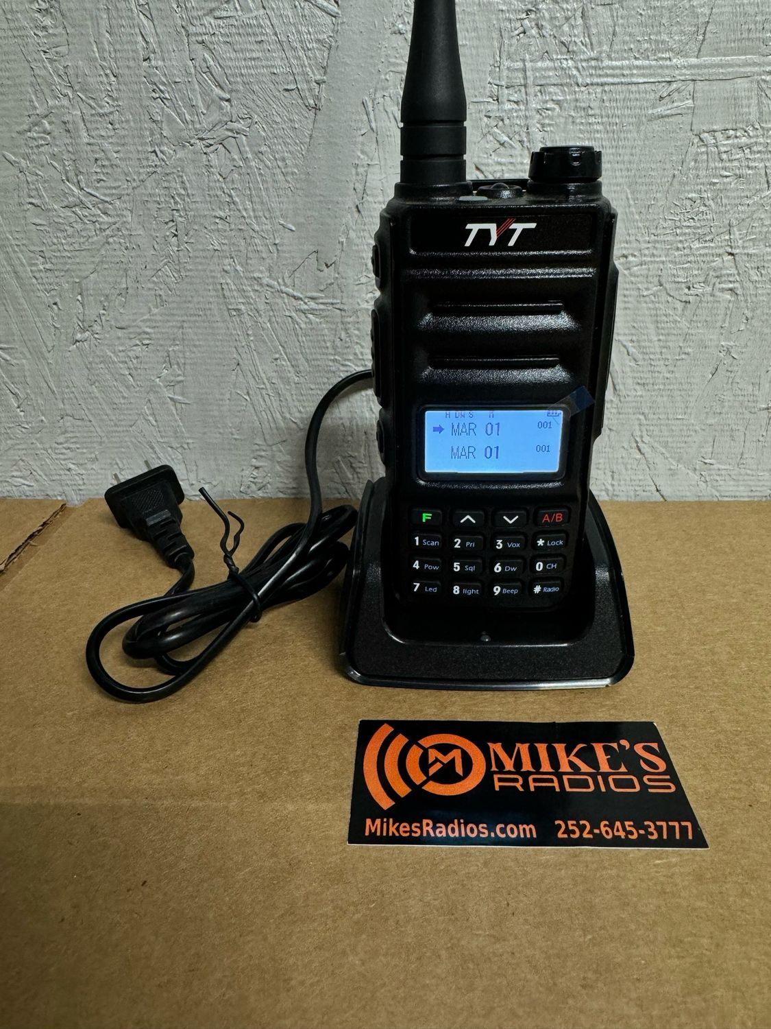 “Like New” TYT UV-88 Dual Band Handheld - 5W