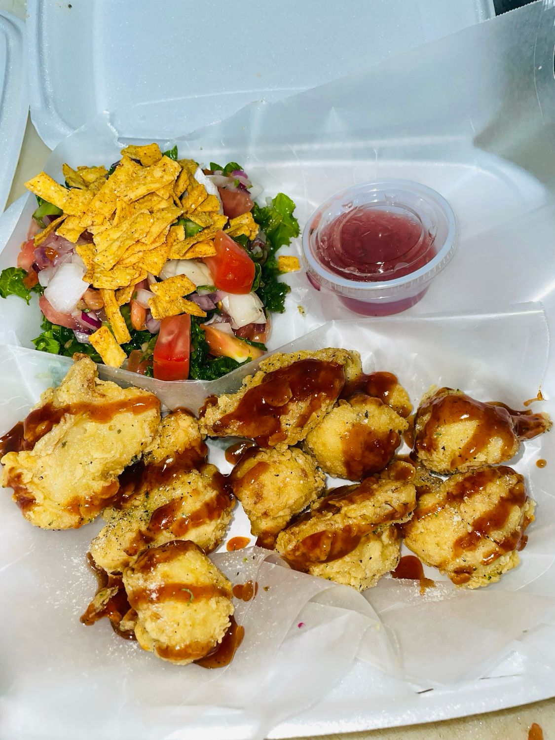Lunch Cauli Wings w Kale Salad Lunch Cauli Wings w Kale Salad