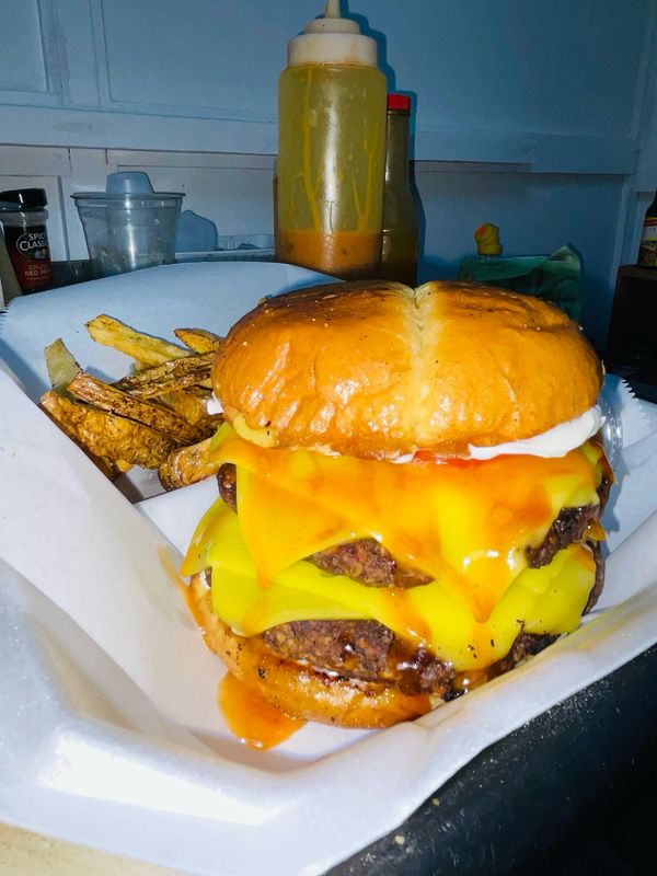 Double Boss Hook’em Burger Double Boss Hook’em Burger