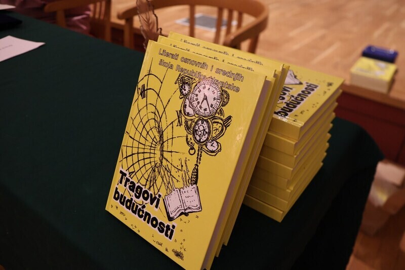 Tragovi budućnosti