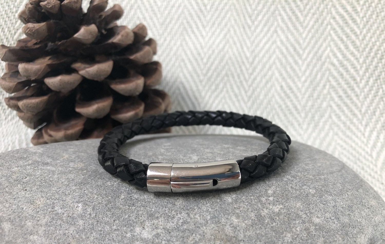 Men’s Braided 8mm Leather Bracelet - Black