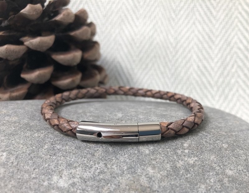 Men’s Braided 5mm Leather Bracelet - Antique Light Brown