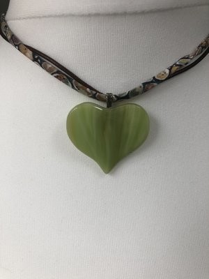 Glass Heart Pendant - Green Streaky