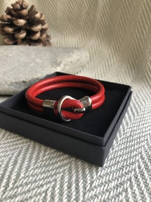 Stainless Steel Hook Bracelet -Red