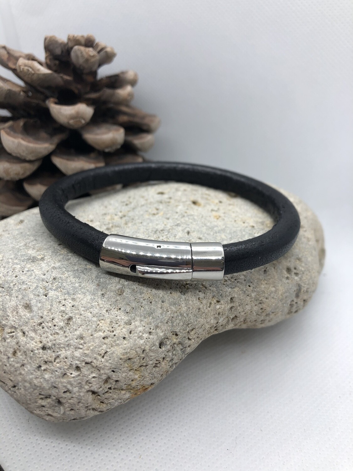 Men’s 8mm Black Leather Bracelet