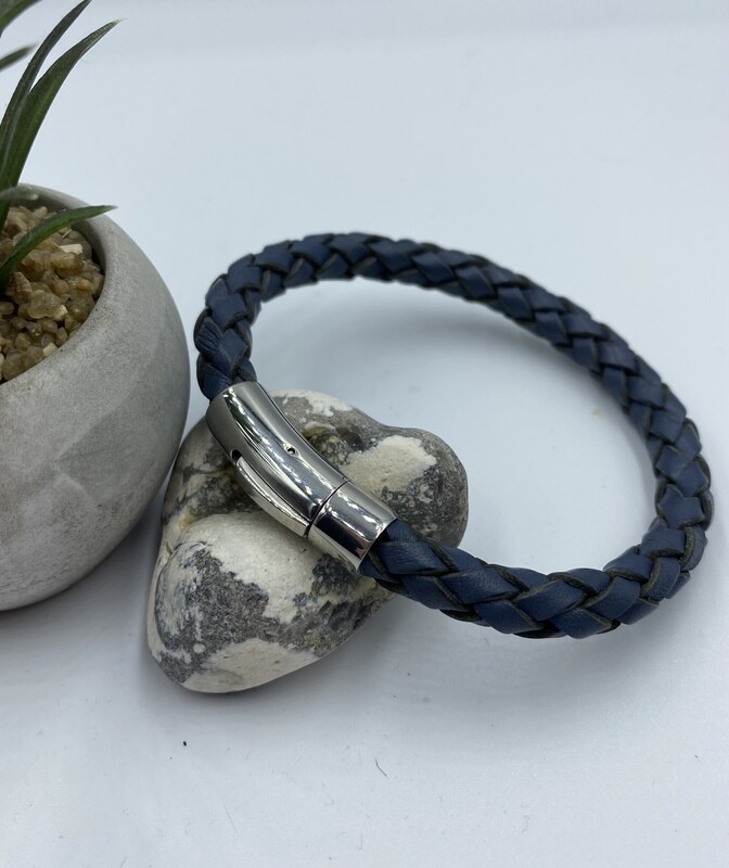 Men’s Braided 8mm Leather Bracelet - Mid Blue