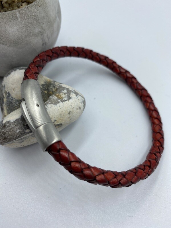 Men’s  6mm braided Leather Bracelet - red
