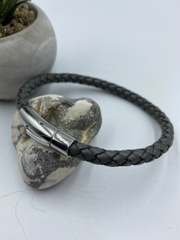 Men’s  6mm braided Leather Bracelet - grey