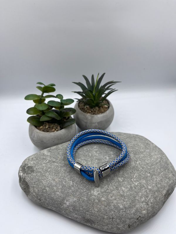 4mm multi/blue Paracord Wristwear