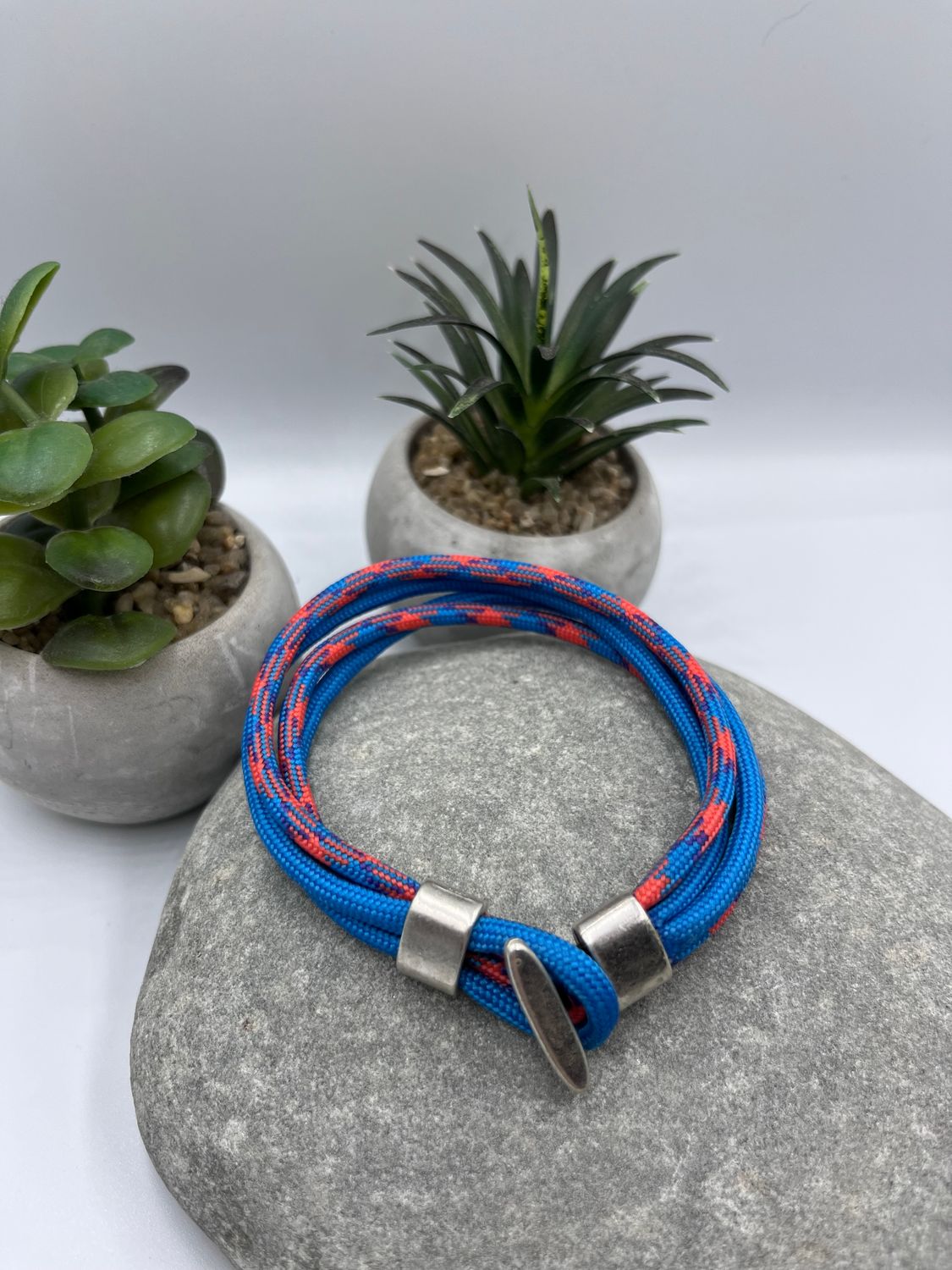 4mm multi/blue and orange Paracord Wristwear